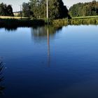 Spiegeltag. Wie ein  edelsteinbesetzter  Unterwasser-Bohrkopf