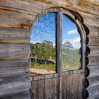 Spiegelung am Bahnhof Rochers de Naye - Schweiz