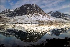 Spiegelung am Fjord (2)