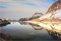 Spiegelung am Fjord (3)