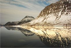 Spiegelung am Fjord (4)