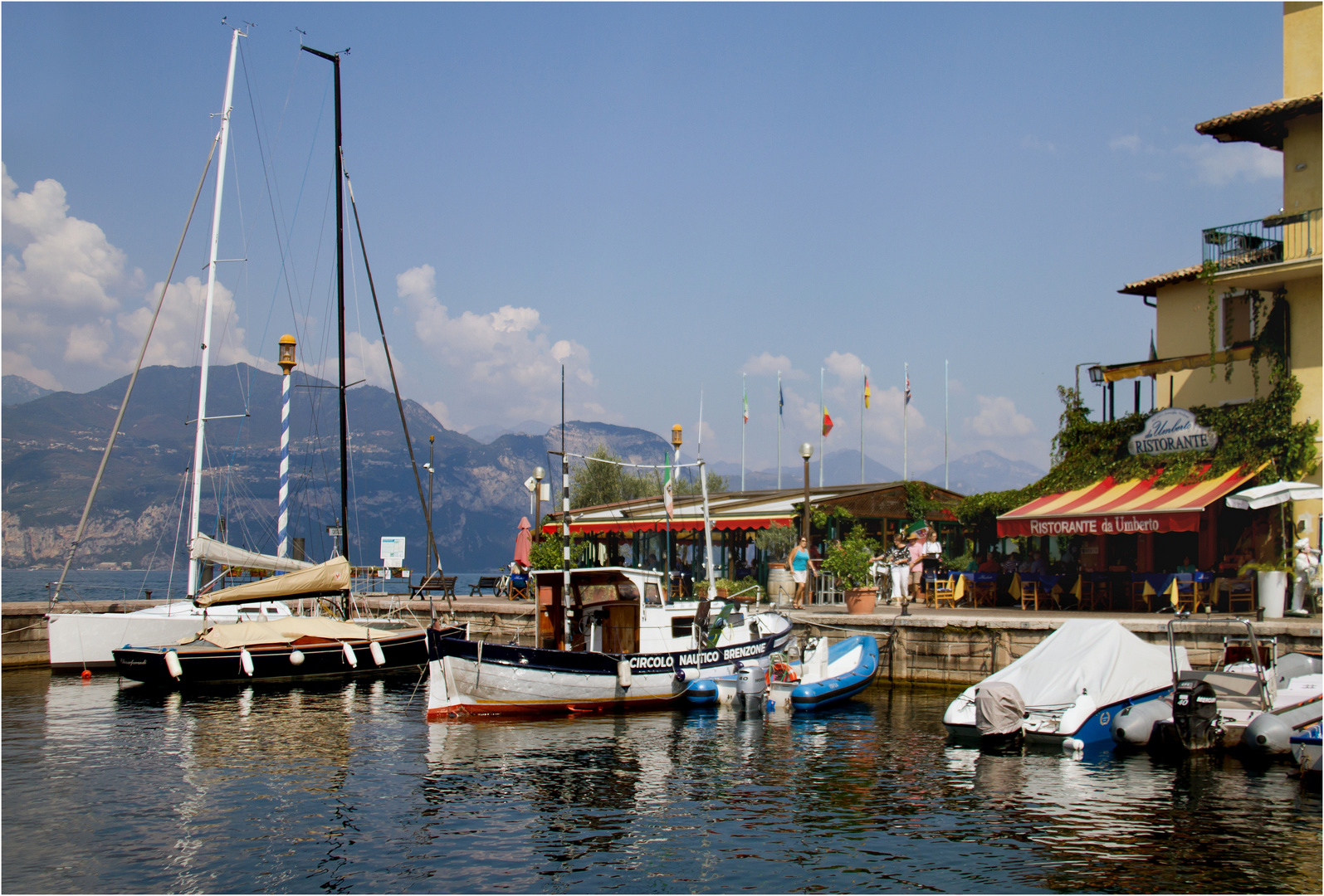 spiegelung am gardasee ...