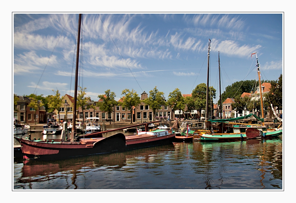 spiegelung am hafen  vollenhooven ...