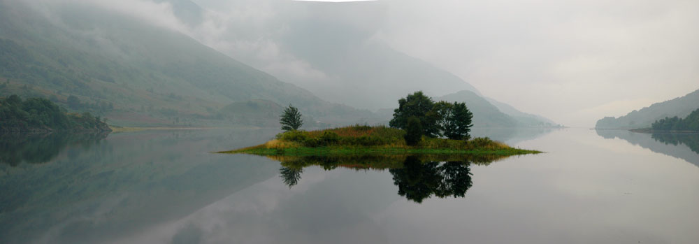 Spiegelung am Loch Leven