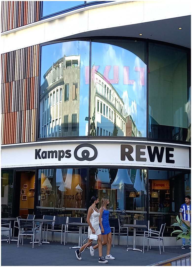 Spiegelung am Minto in Mönchengladbach 