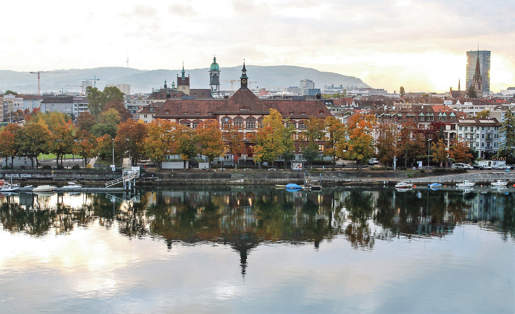 Spiegelung am Morgen