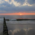 Spiegelung am Nordseestrand