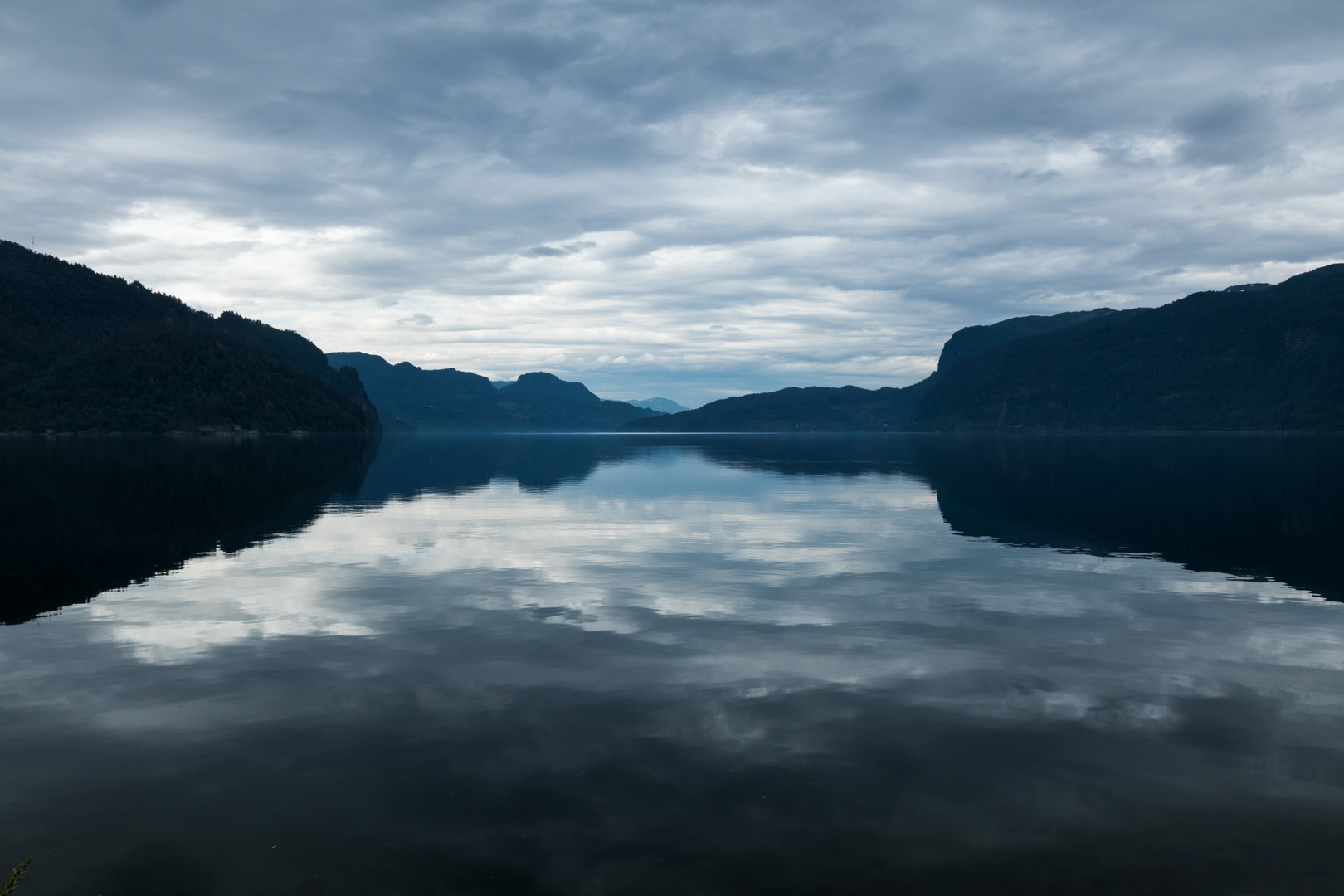 Spiegelung am Saudafjord