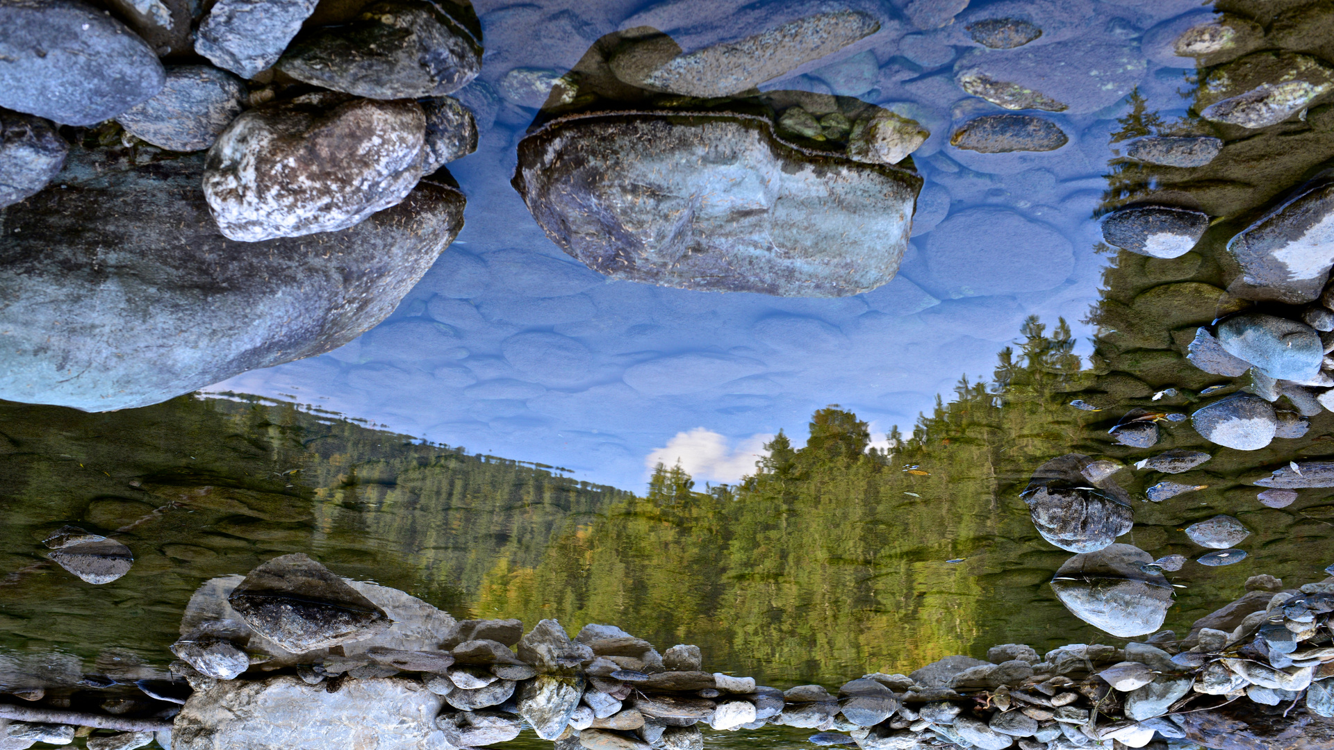 Spiegelung an der Gail im Lesachtal