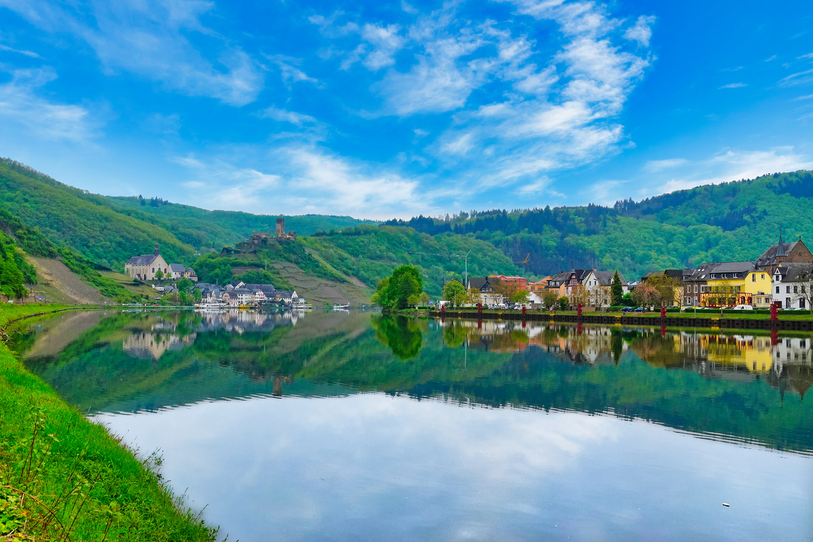 Spiegelung an der Mosel 