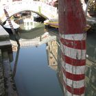 Spiegelung an der Ponte di Frari