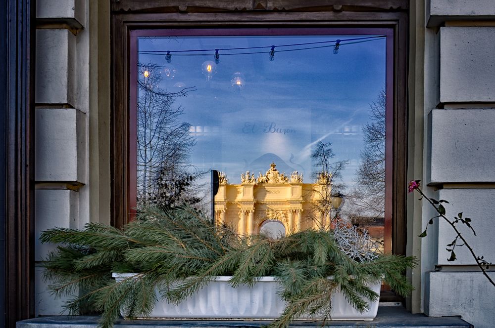  Spiegelung - Brandenburger Tor Potsdam