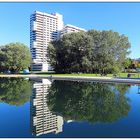 Spiegelung- Hochhäuser im Wöhrder See