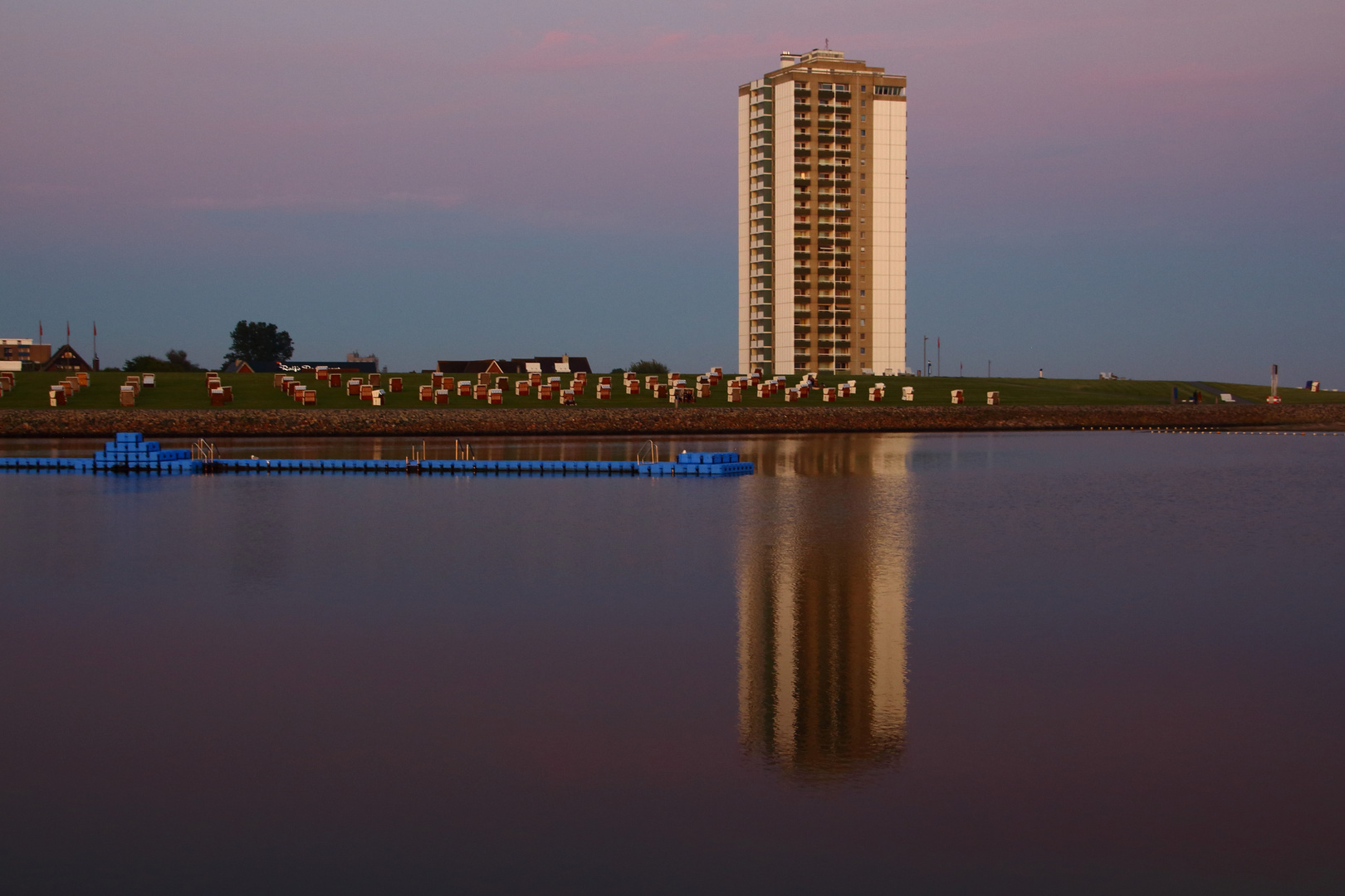 Spiegelung Hochhaus 