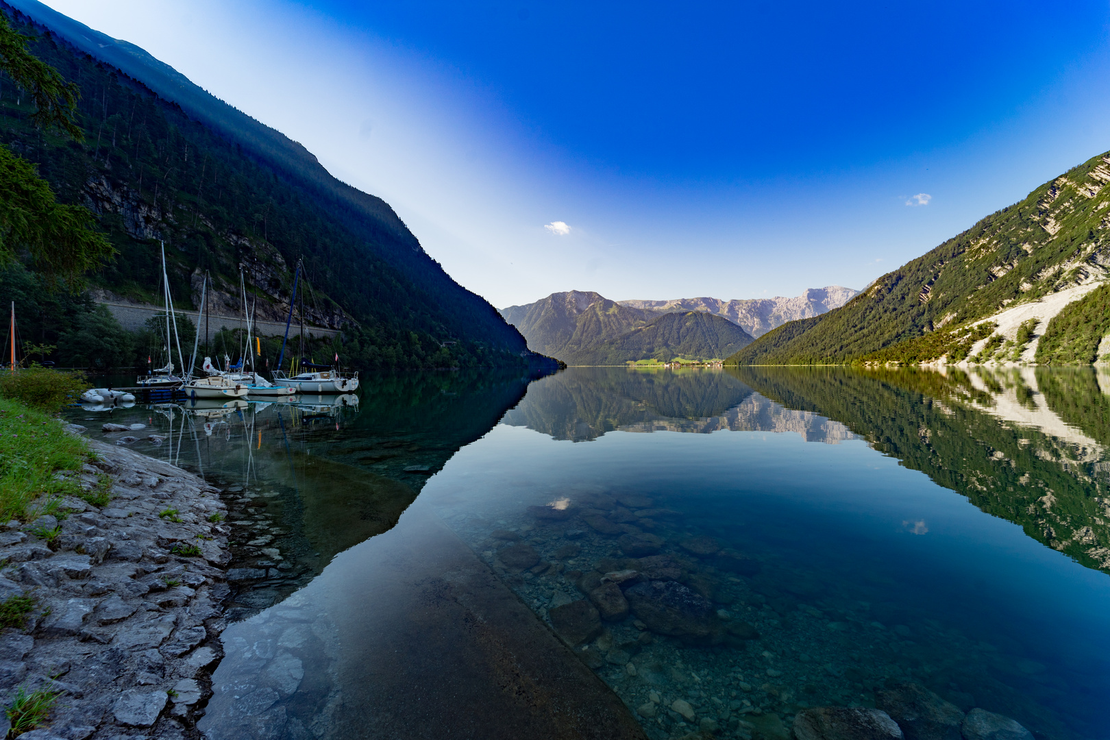 Spiegelung im Achensee