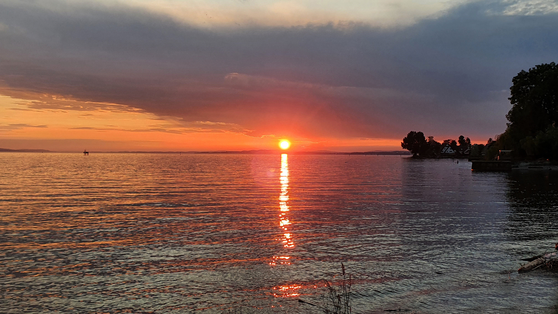 Spiegelung im Bodensee