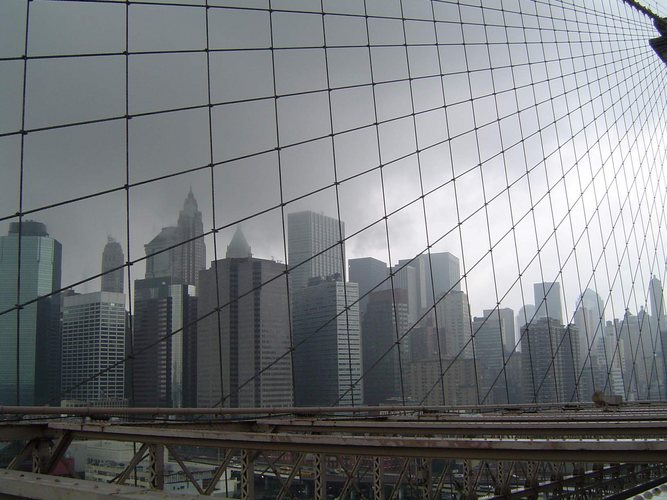 Spiegelung im Hochhaus: New York von Christa Bauch