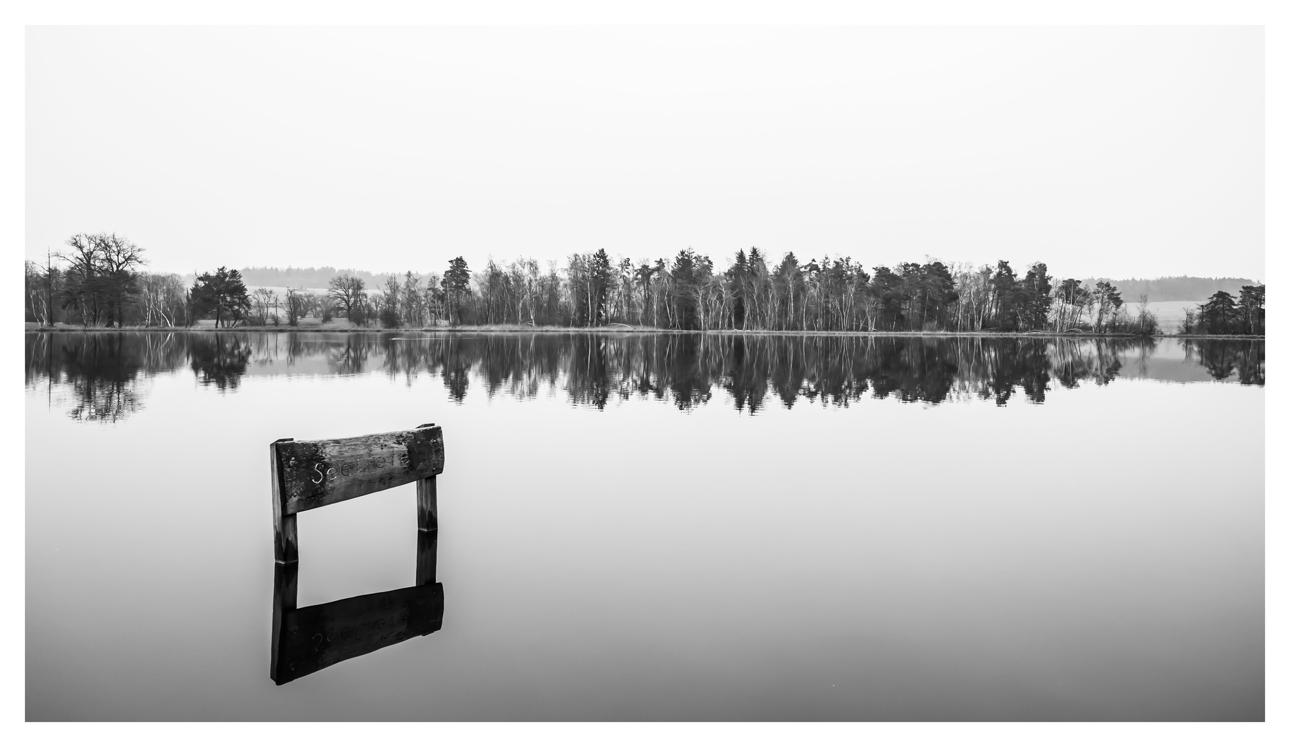 Spiegelung im Katzensee