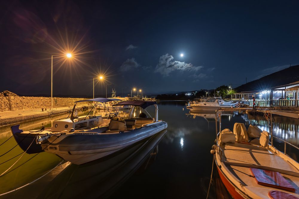 Spiegelung im kleinen Hafen 2