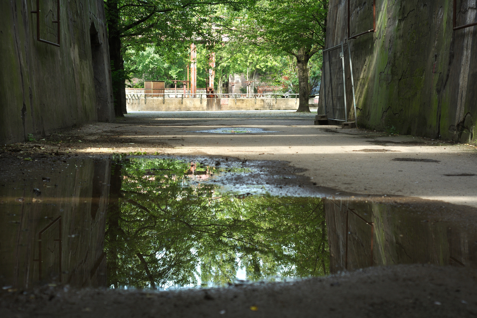 Spiegelung im Lapadu Duisburg