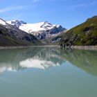 Spiegelung im Mooserboden-Speicher 2.040 m