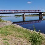 Spiegelung im Niedrigwasser