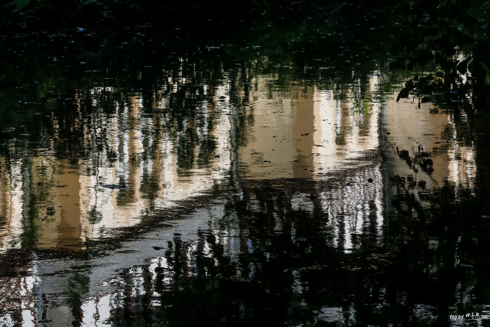 Spiegelung im Schlossgraben