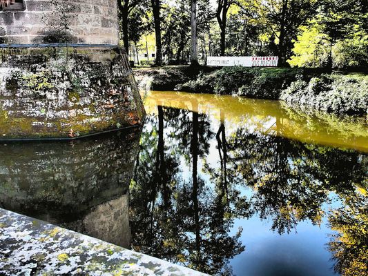 Spiegelung im Schloßgraben