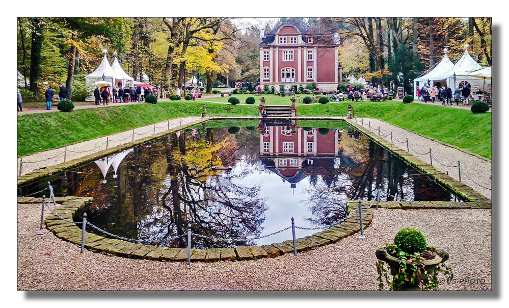 Spiegelung im Schlossteich