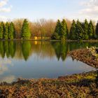 Spiegelung im späten Sonnenlicht