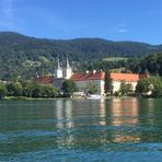 Spiegelung im Tegernsee