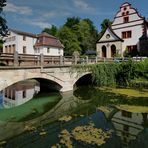 Spiegelung im Wassergraben