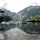 spiegelung in der bucht von geiranger