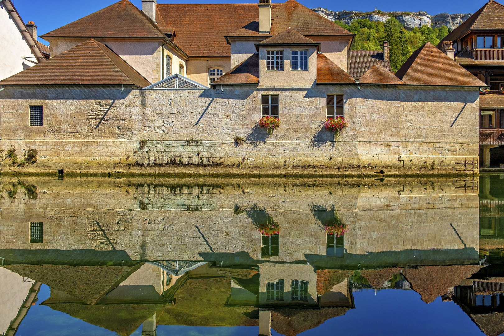 Spiegelung in der Loue.