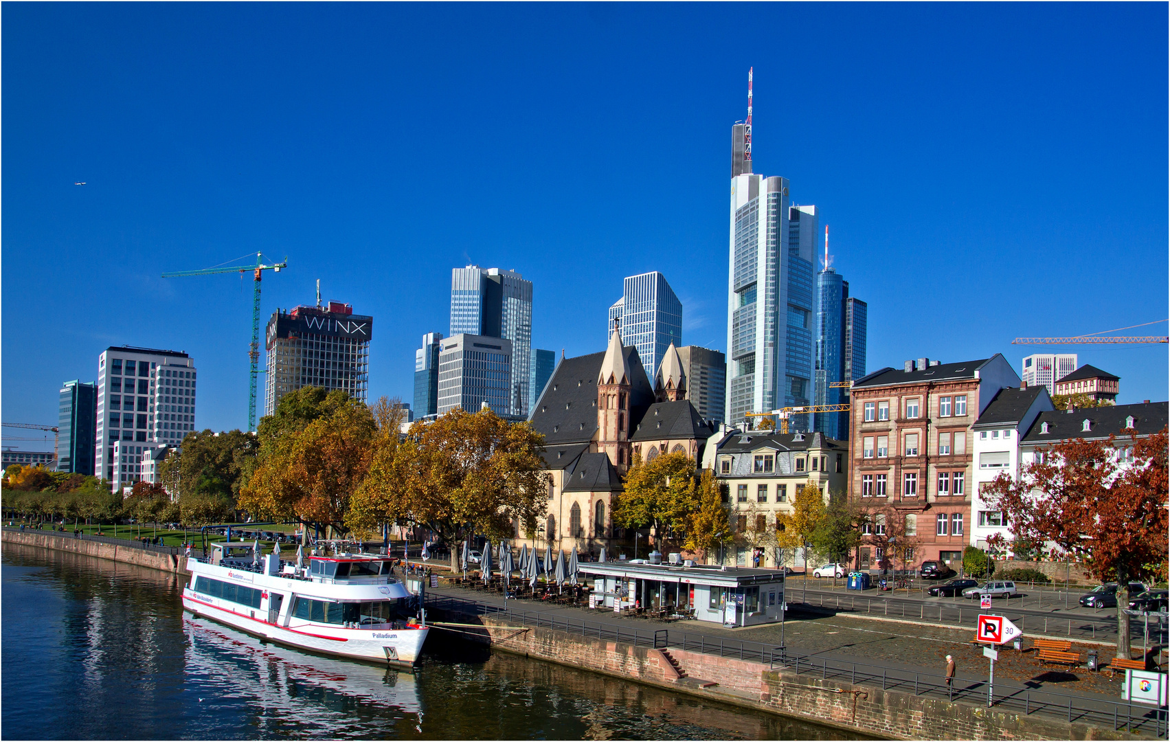 spiegelung in ffm ...