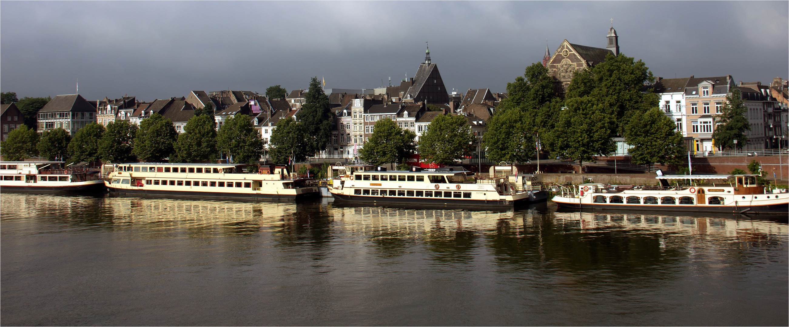 spiegelung in maastricht