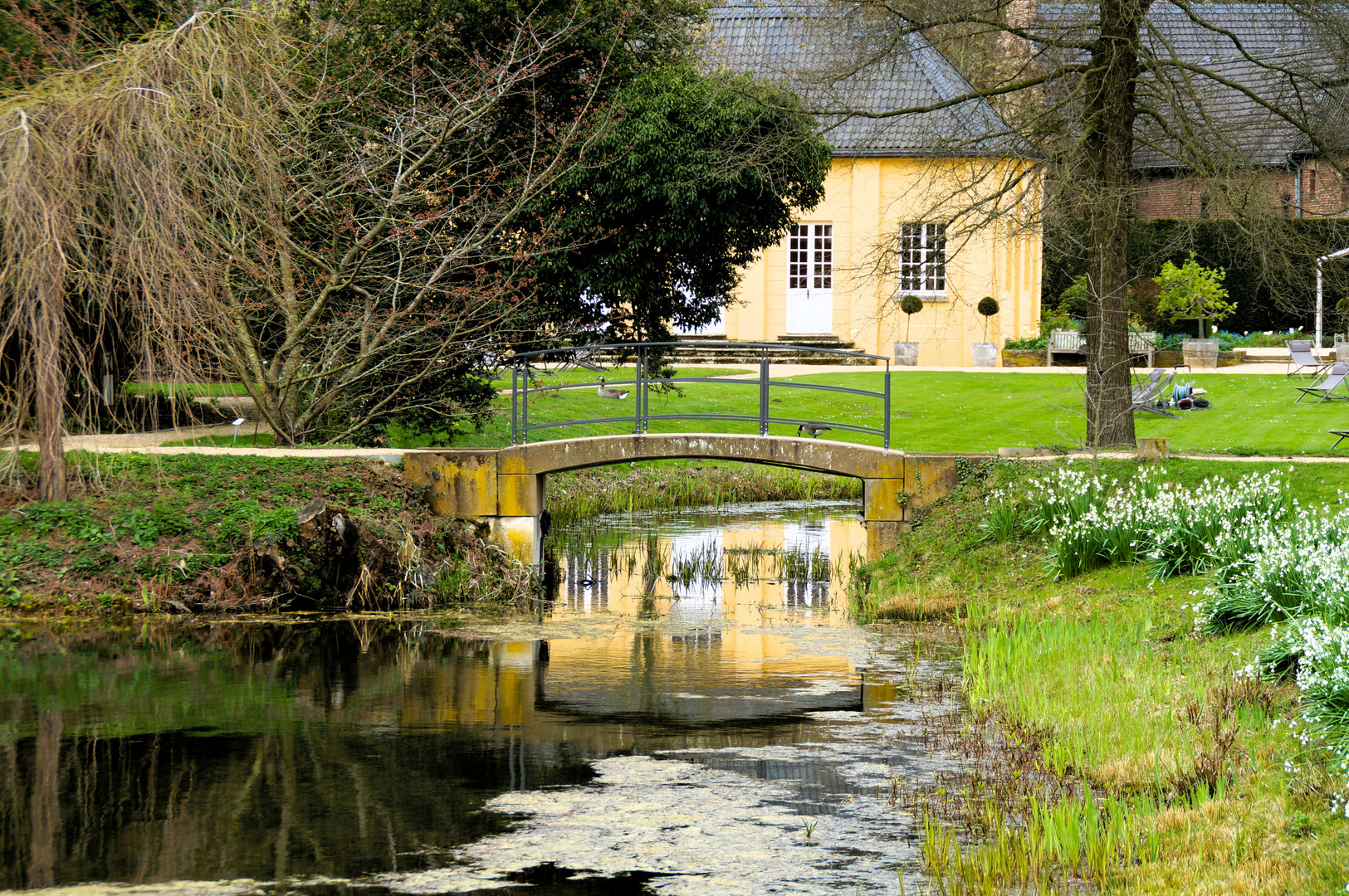 Spiegelung in Schloß Dyck