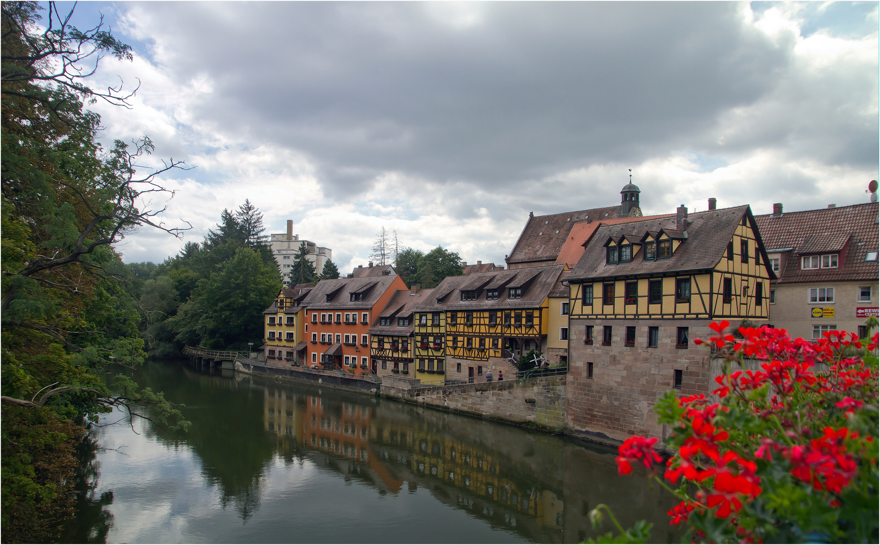 spiegelung in stein 