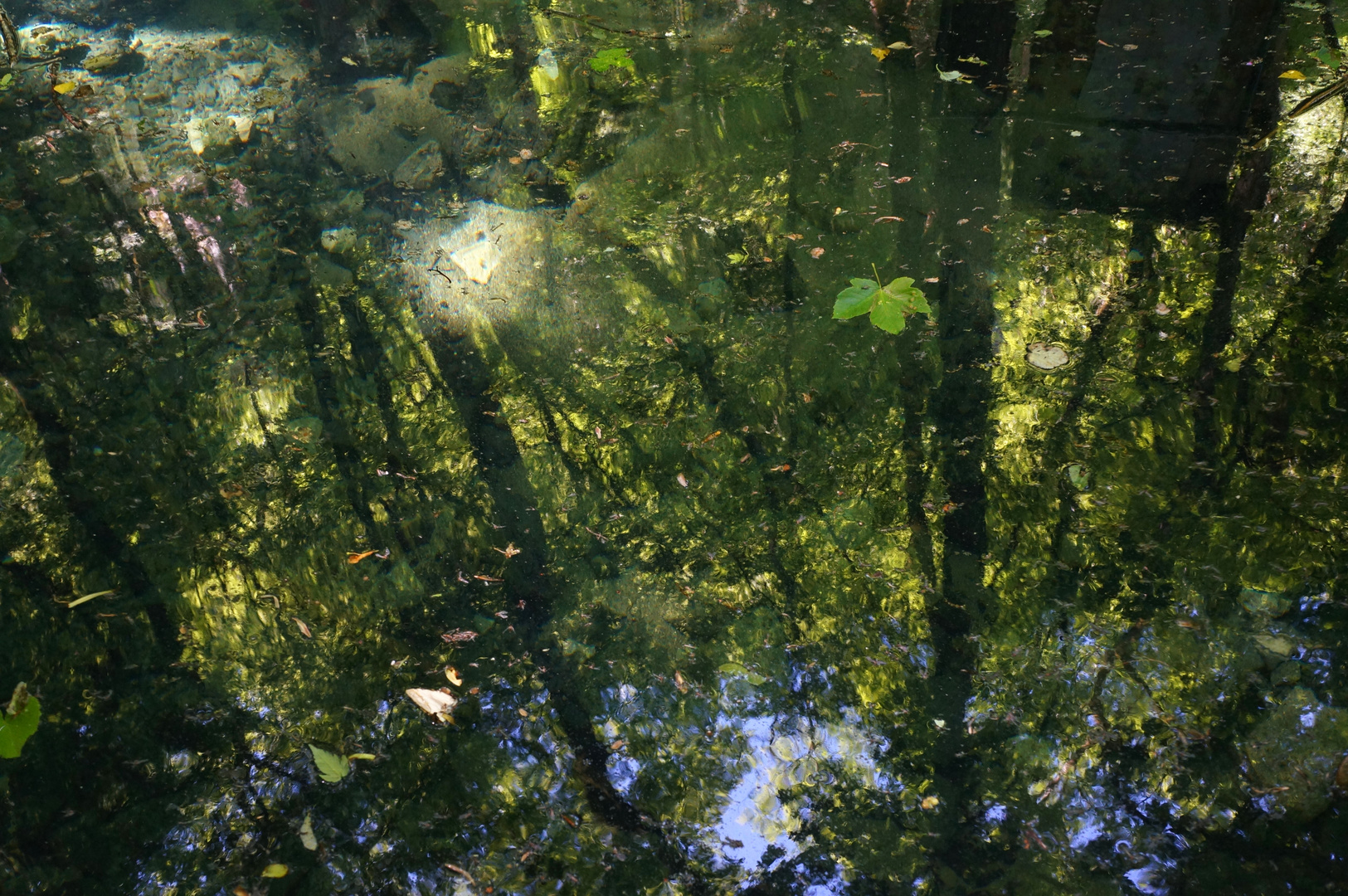 Spiegelung mit Durchblick