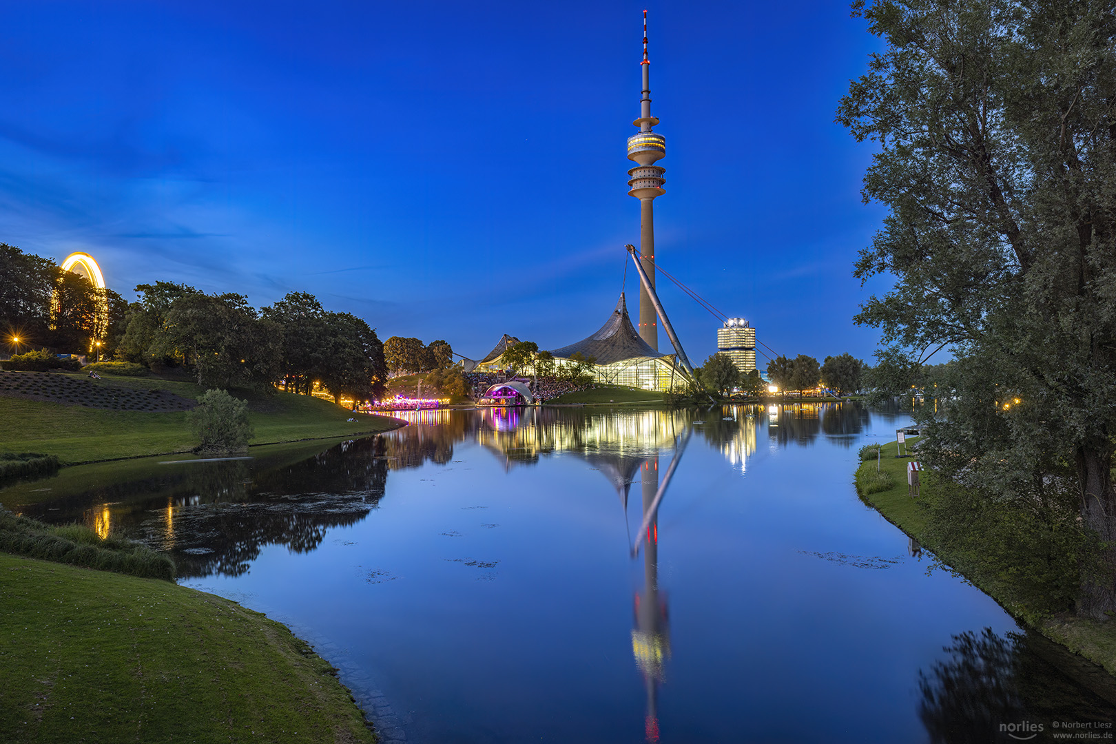 Spiegelung Olympiaturm