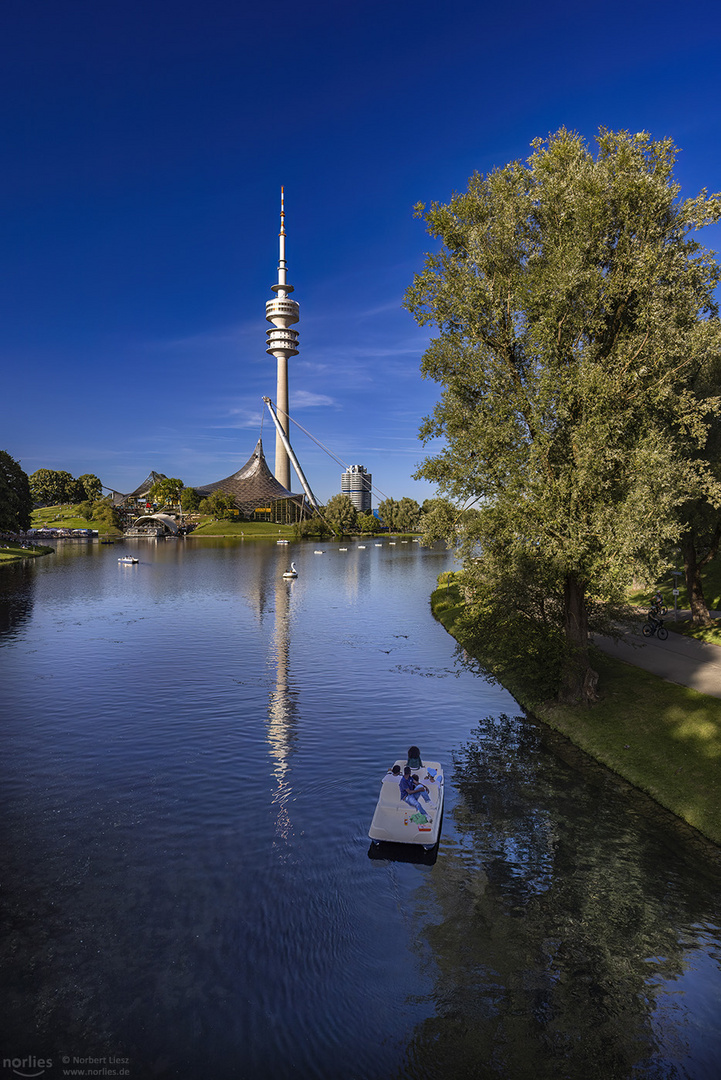 Spiegelung Olympiaturm