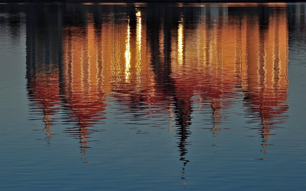 ~~~~~~~~~~ Spiegelung ~~~~~~~~~~  : Schloss Moritzburg