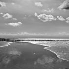 Spiegelung von Wolken und Himmel bei Ebbe