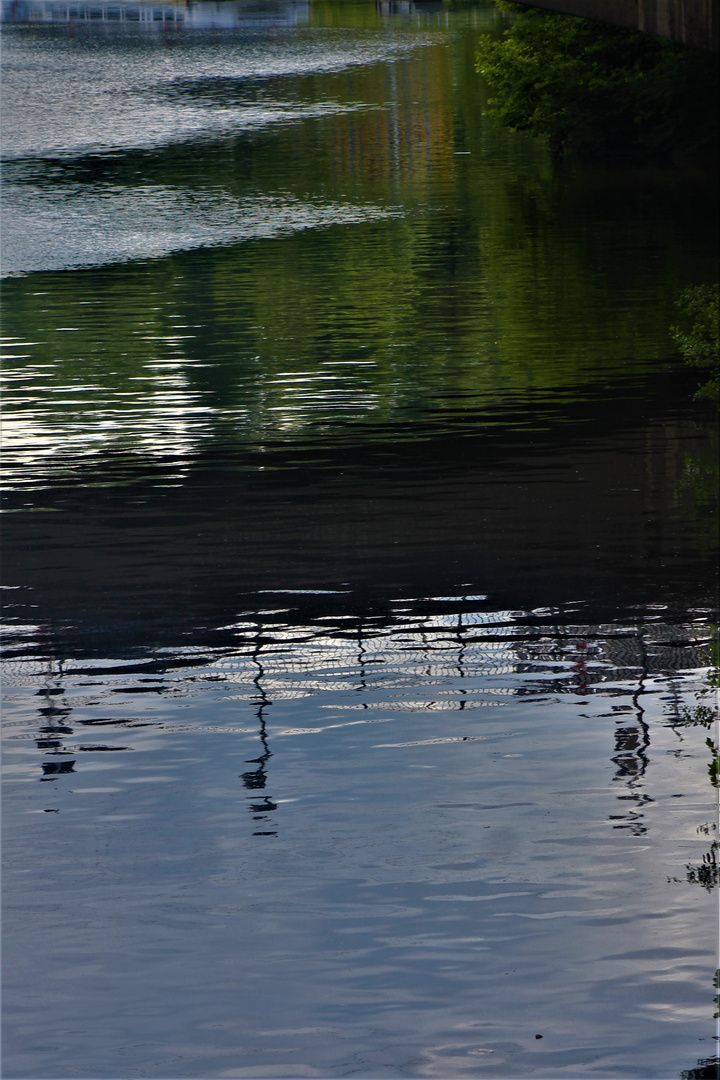 Spiegelungen am Donnerstag