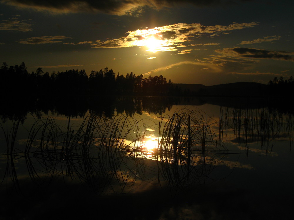 Spiegelungen am Inarisee (FIN)