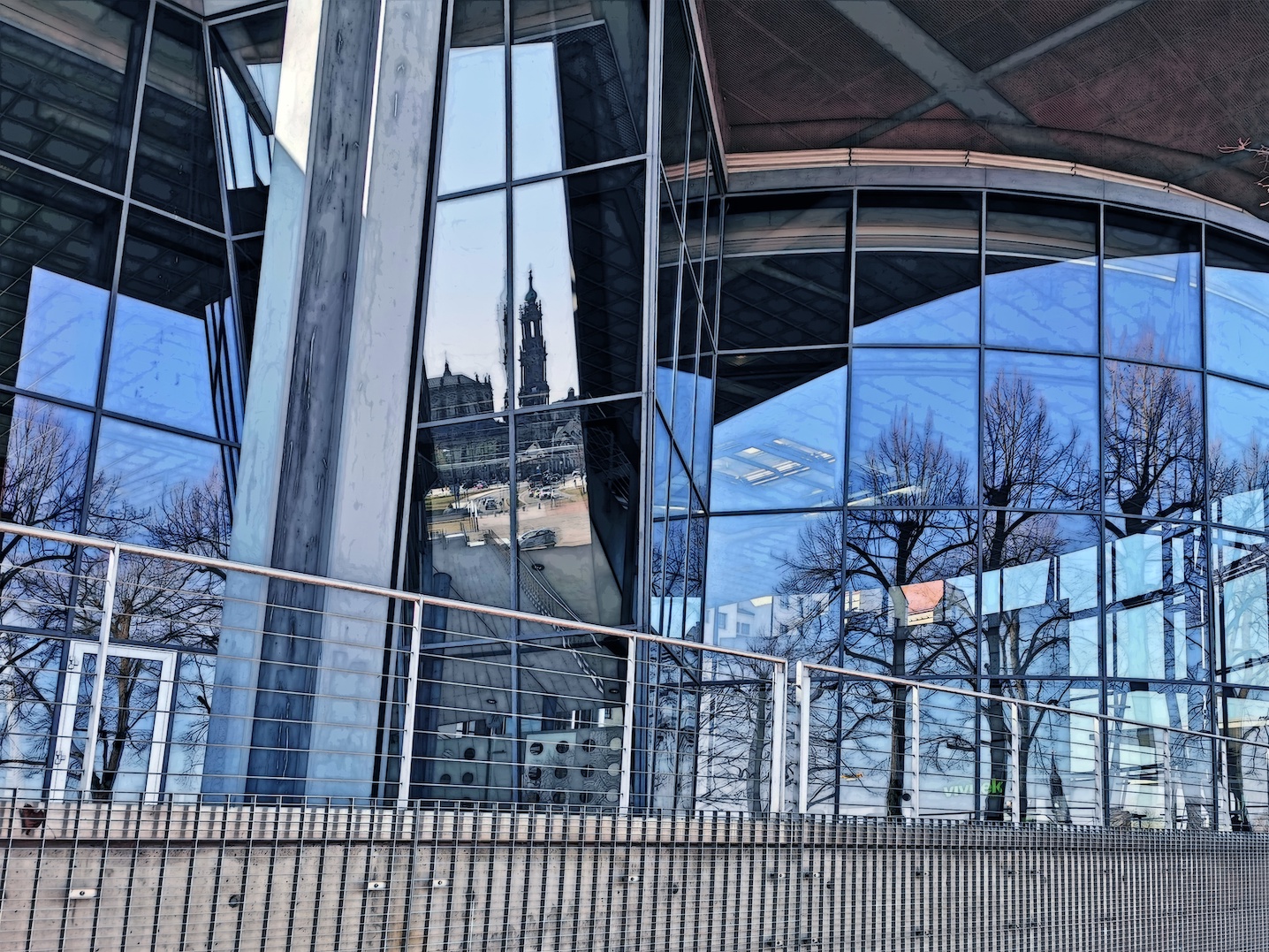 Spiegelungen am Landtag