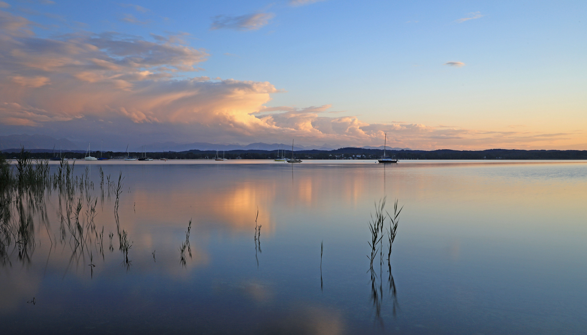 Spiegelungen am Starnberger See