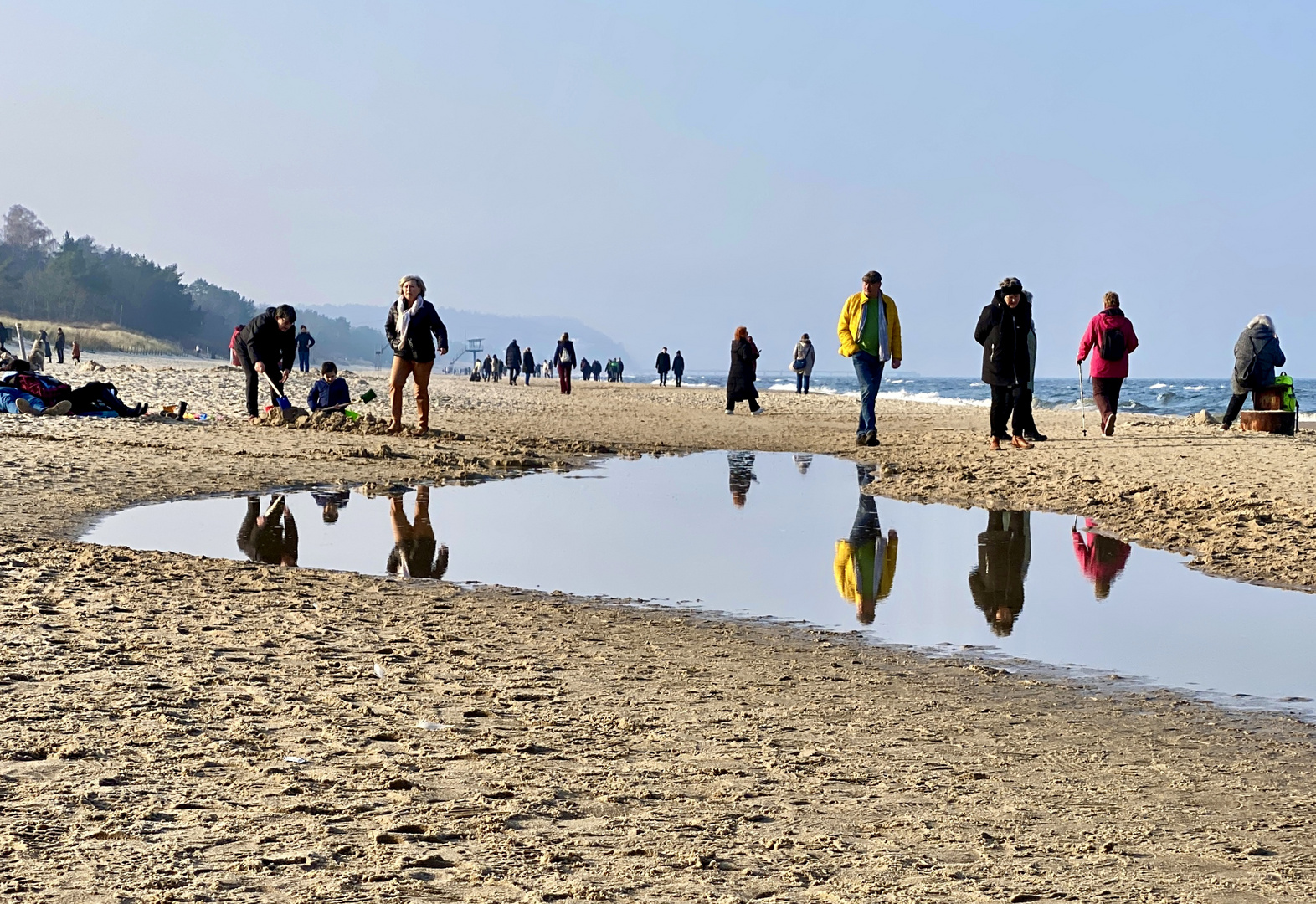 Spiegelungen am Strand von Heringsdorf (Usedom)