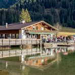 Spiegelungen am Vilsalpsee 