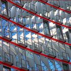 Spiegelungen im Berliner Sony-Center